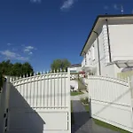 La Brise Guest house Marina di Pietrasanta