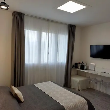 La Brise مارينا دي بييتراسانْت