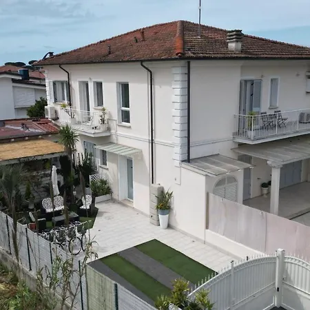 La Brise Vendégház Marina di Pietrasanta